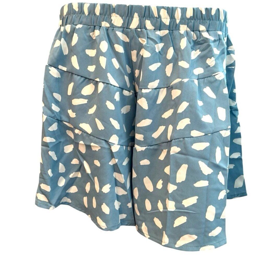 Umgee Ladies XL Shorts Sky Blue White Clouds Elastic Waist Pull On NWT
